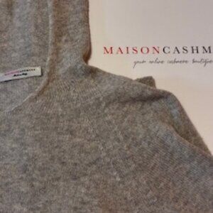 Maison Pure Cashmere Raglan Hoodie, Light Grey, Size Small, cozy!